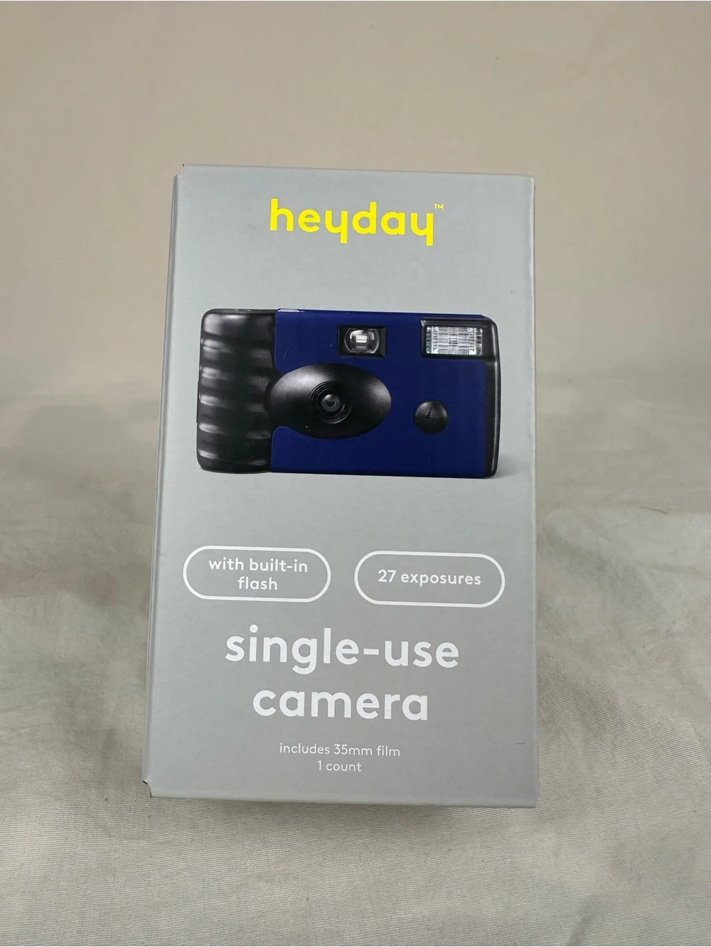 heyday Disposable 35mm film camera with flash